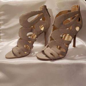 Women's high heel shoes
